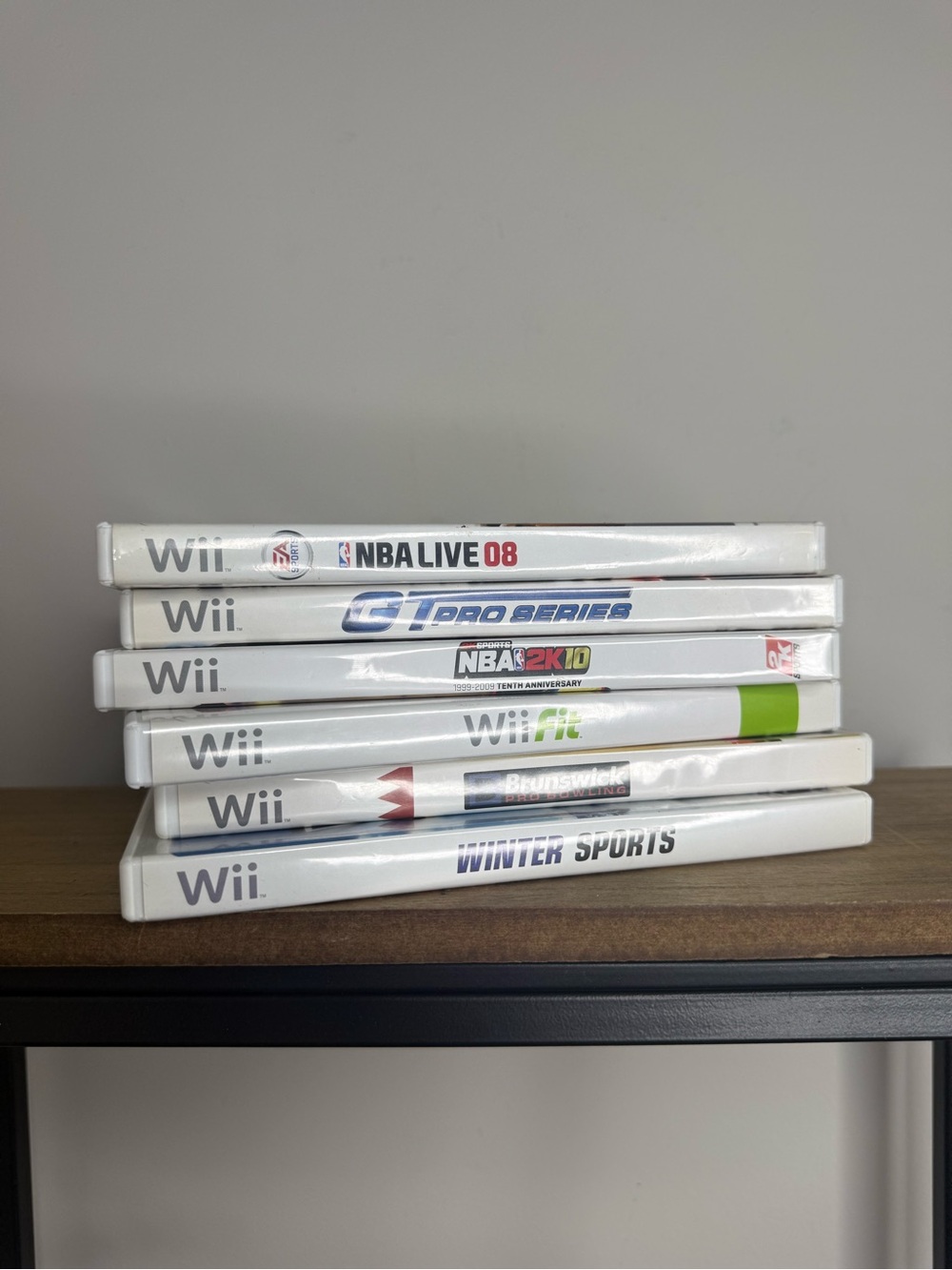 Nintendo Wii White Game Case Bundle with Sports Titles